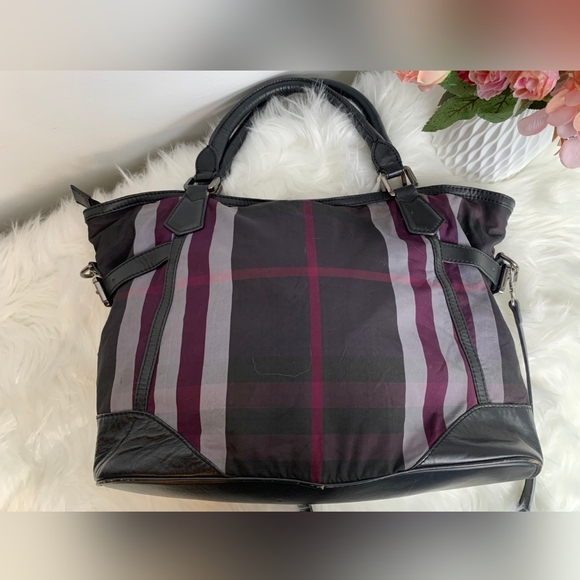 Burberry Handbags - Burberry Tote Bag